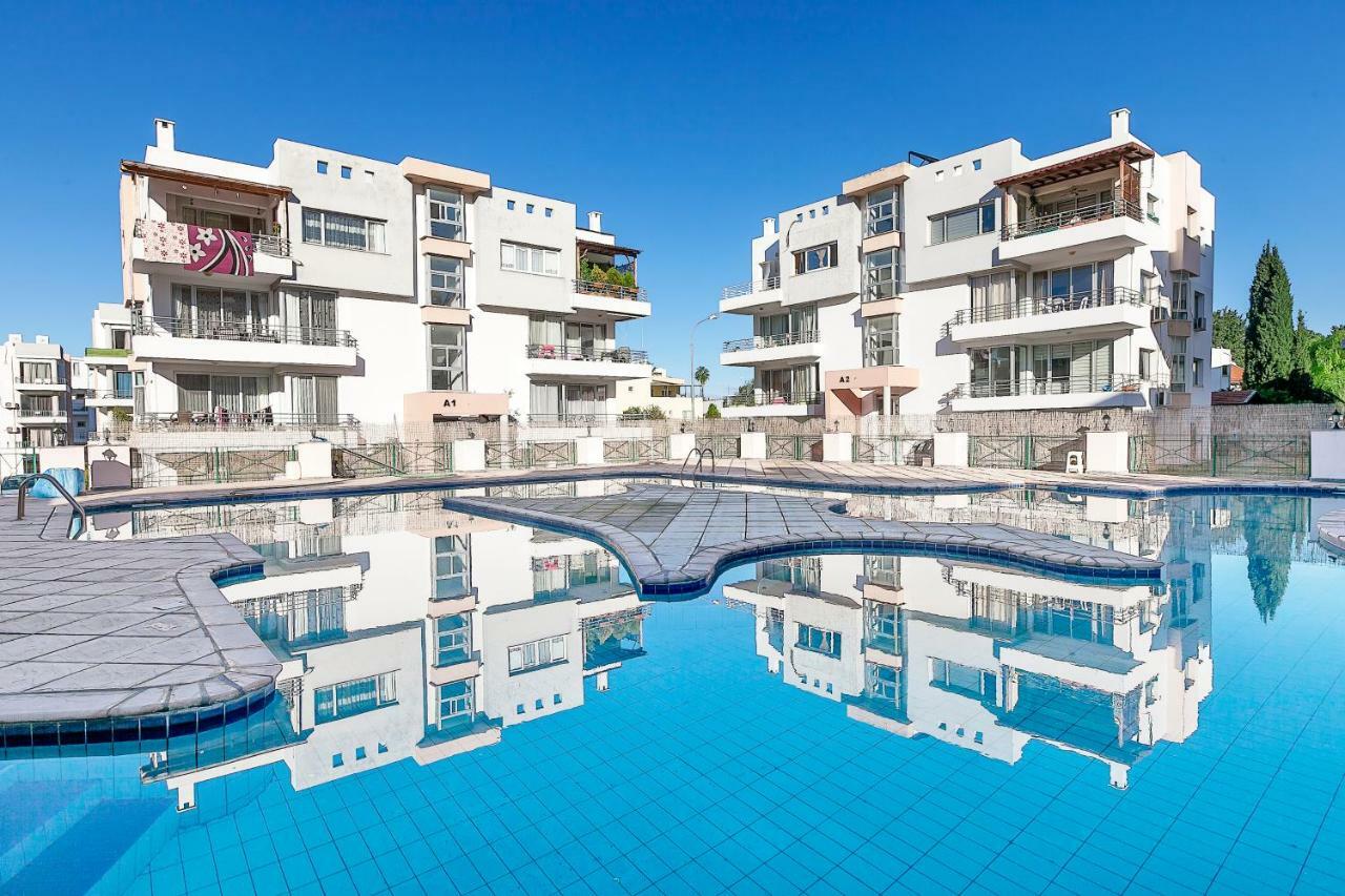 Rix Sunny Apartments Кирения Экстерьер фото